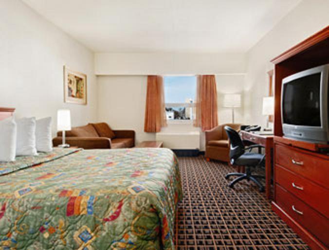 Hotel Ramada By Wyndham Yorkton Habitación foto